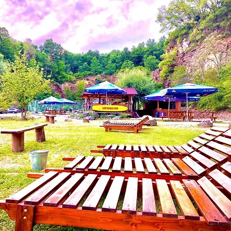 Ezathouse Devicie Guest house Krupina