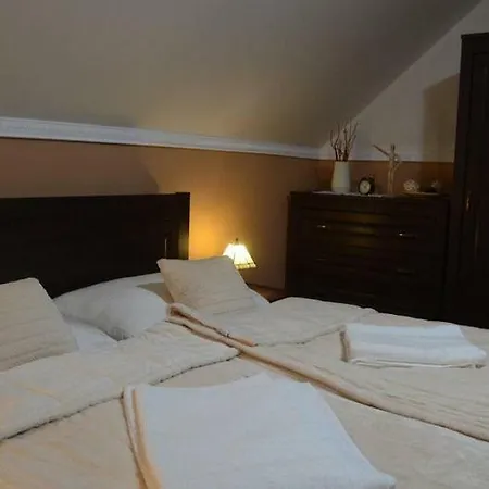 Ezathouse Devicie Casa de hóspedes Krupina