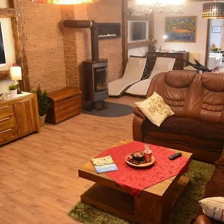 Ezathouse Devicie Casa de hóspedes Krupina