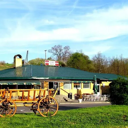 Ezathouse Devičie *