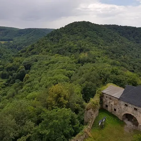 Ezathouse Devicie Pensión Krupina