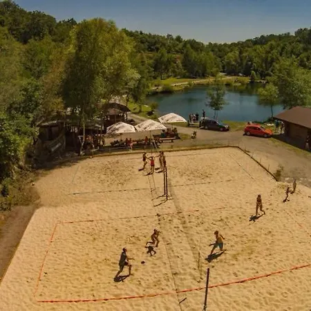 Casa de hóspedes Ezathouse Devicie Krupina