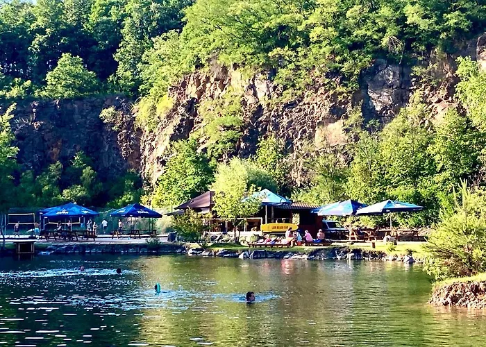 Pensjonat Ezathouse Devicie