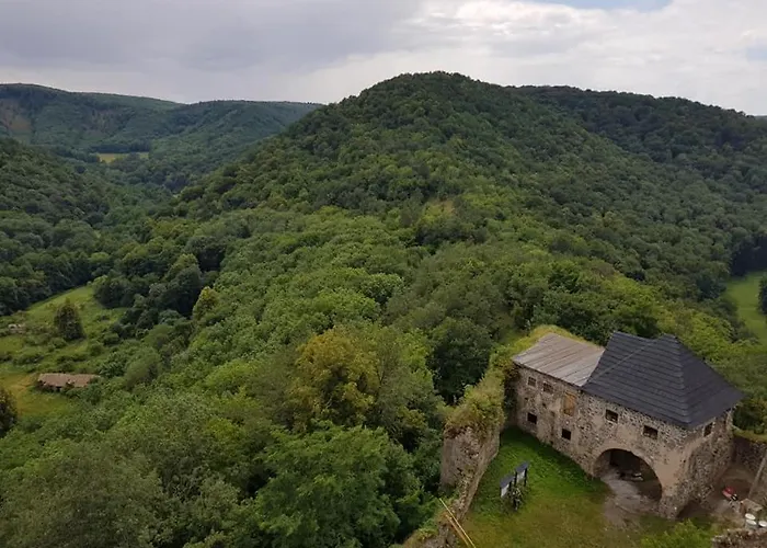 Ezathouse Devicie Pensjonat Krupina